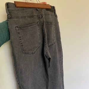 Everlane Authentic Stretch High Ride Skinny Jean - faded black